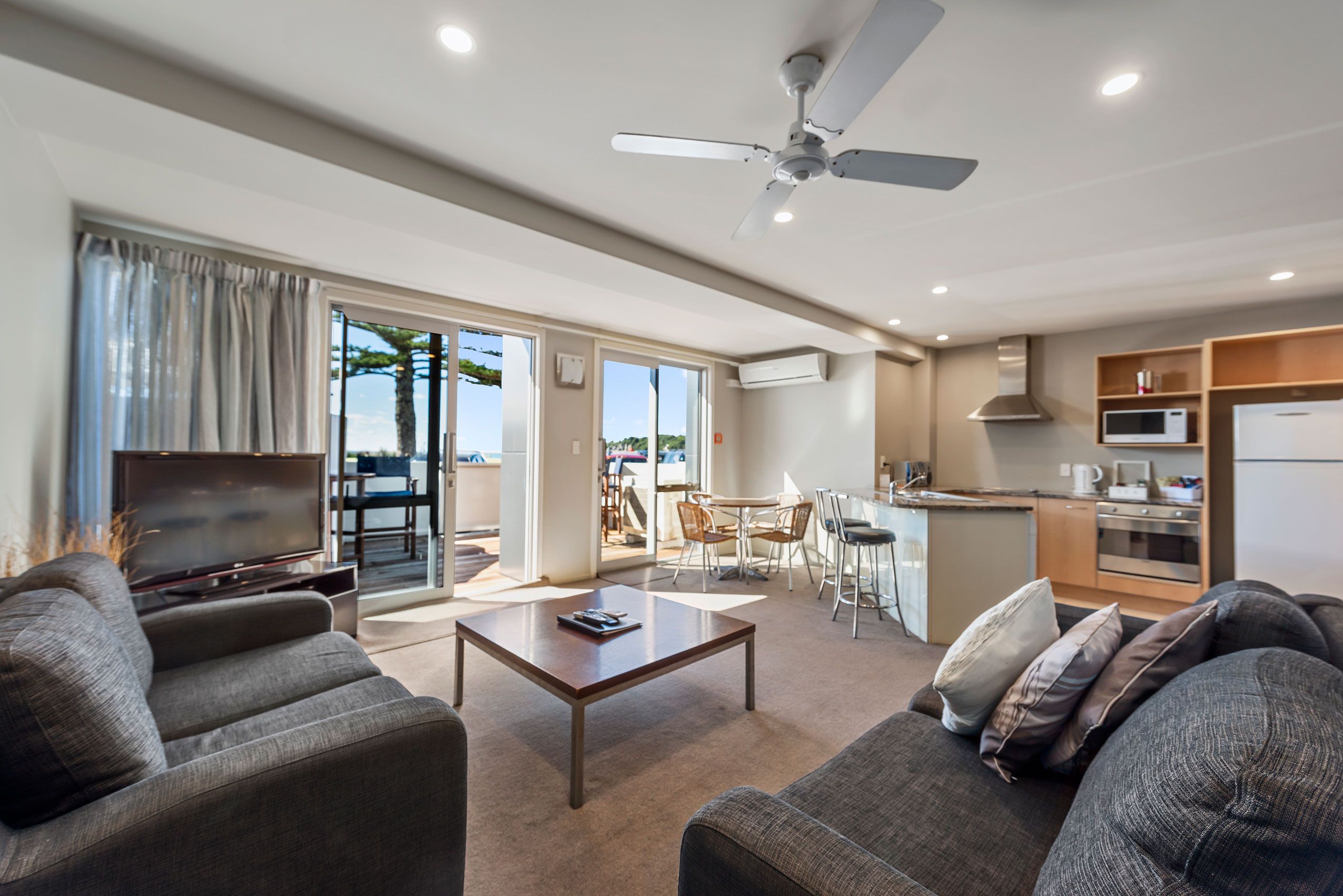 Pavilion Apartments | Mount Maunganui | Accommmodation - Two Bedroom ...